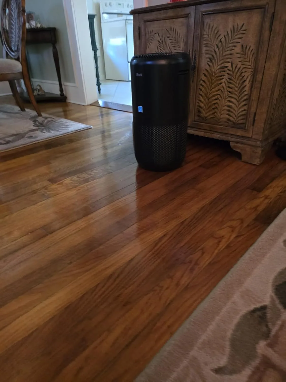 Customer photo of air purifier display showing air quality reading during allergy testing